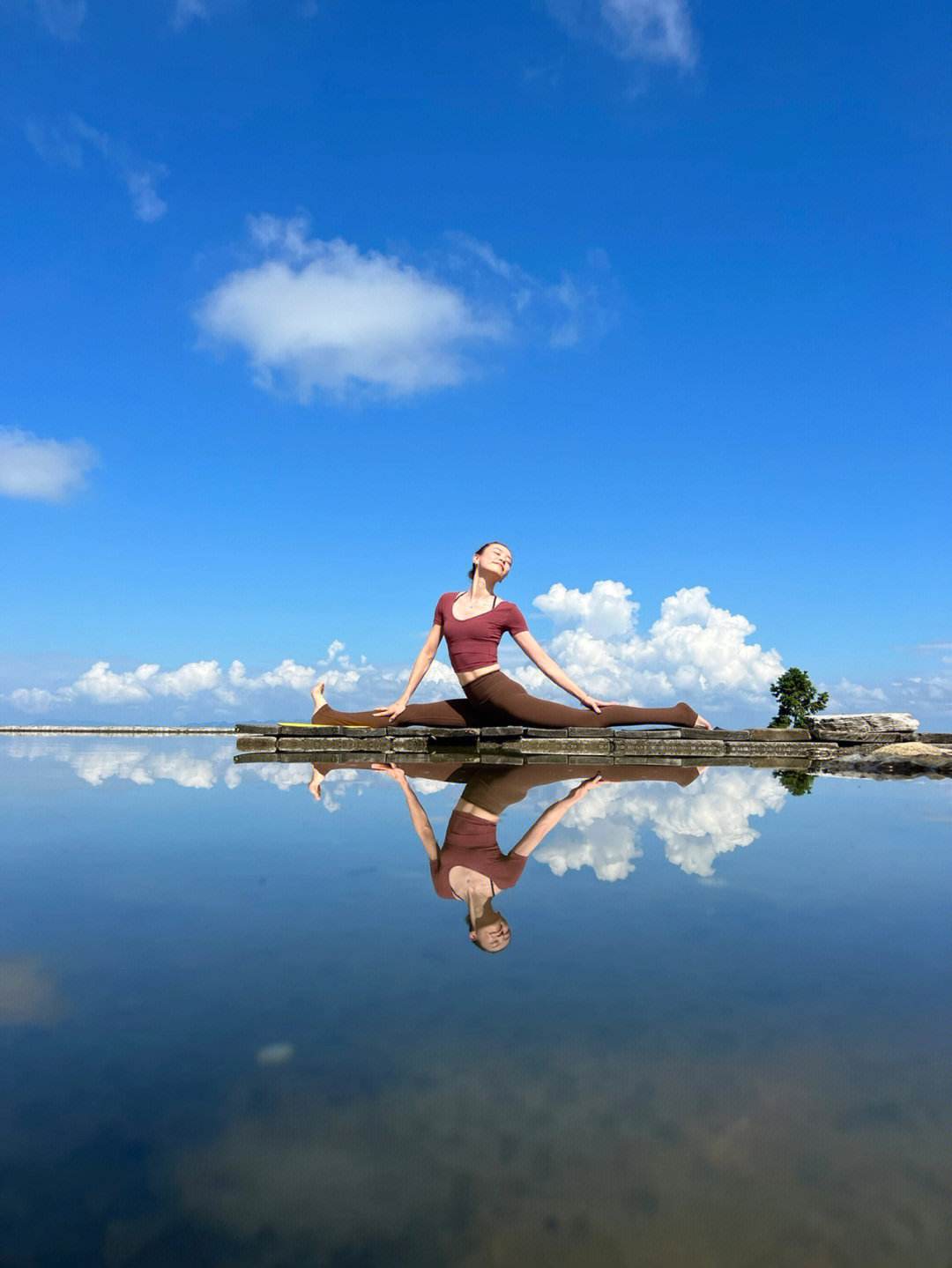 关于空中云端瑜伽,现代运动与养生新潮流的信息 关于空中云端瑜伽,现代运动与养生新潮流的信息