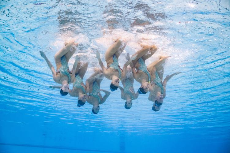 包含传统花样游泳表演,水中舞蹈的艺术魅力的词条 包含传统花样游泳表演,水中舞蹈的艺术魅力的词条