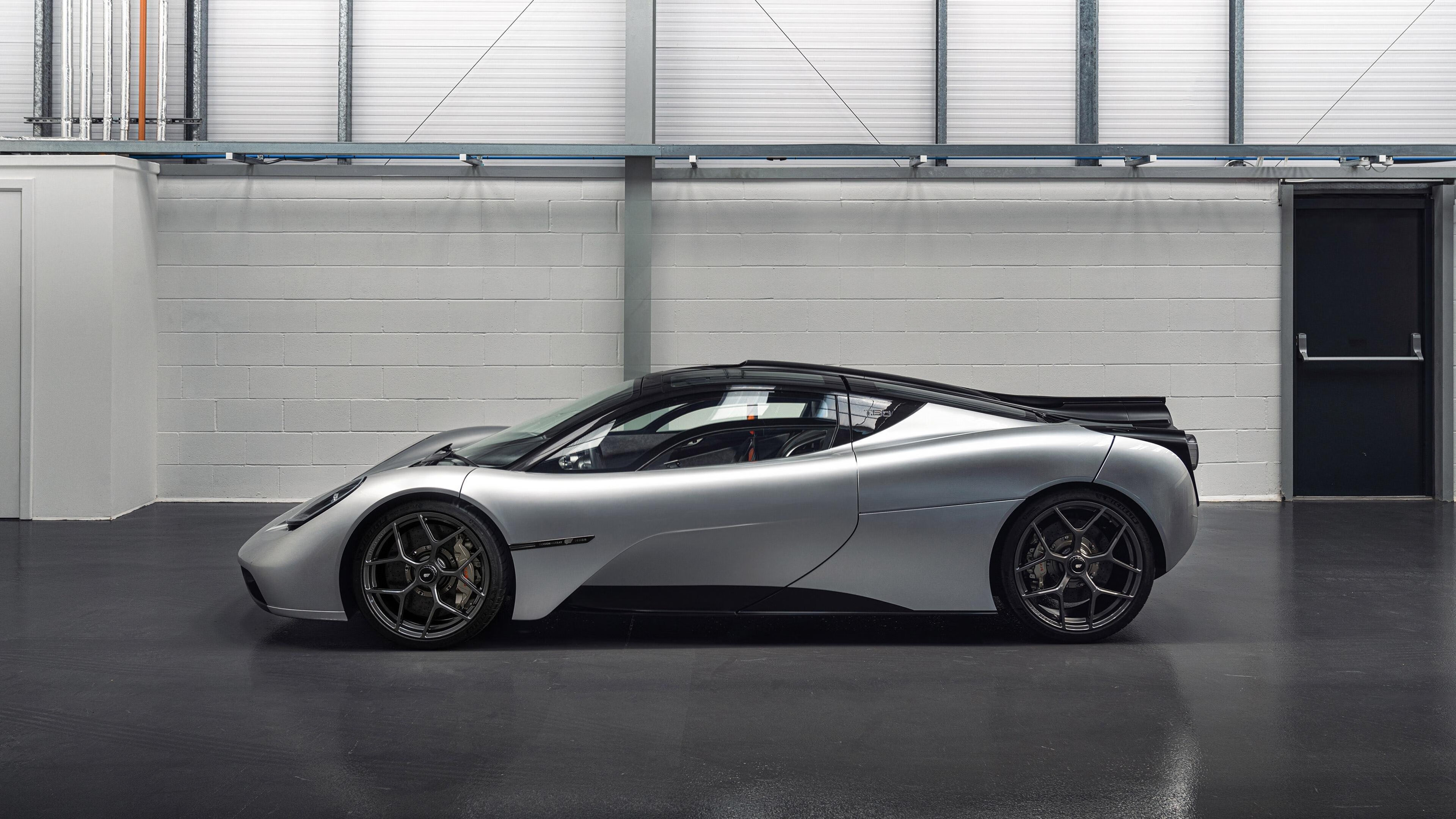 史上最年轻“金靴傲视”球员称霸赛场，史上最年轻的nba球员