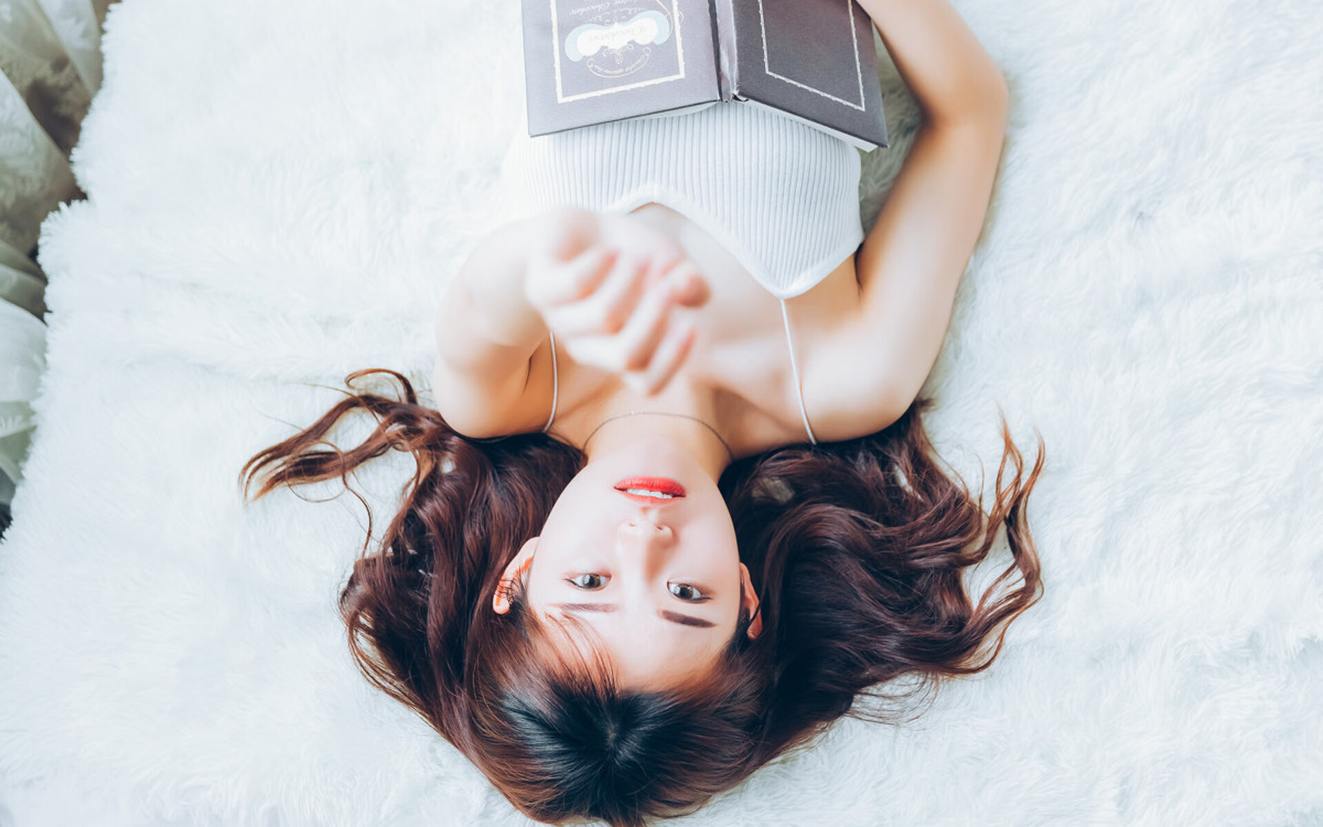 德甲精彩瞬间频频出现，关键扑救扭转局势，德甲 集锦