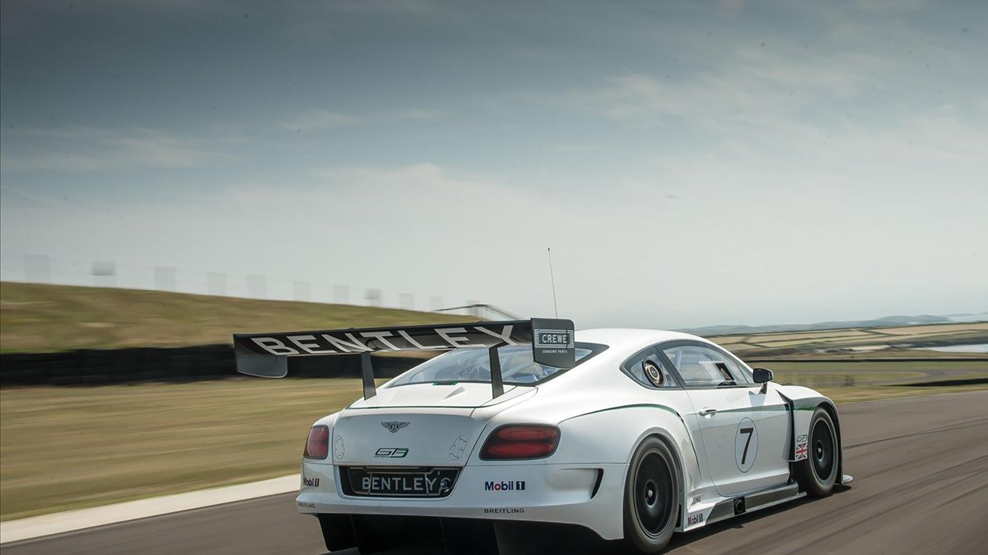 乐鱼体育App下载-足球纪录片《绿茵中国》登陆各大平台，绿茵足球论坛