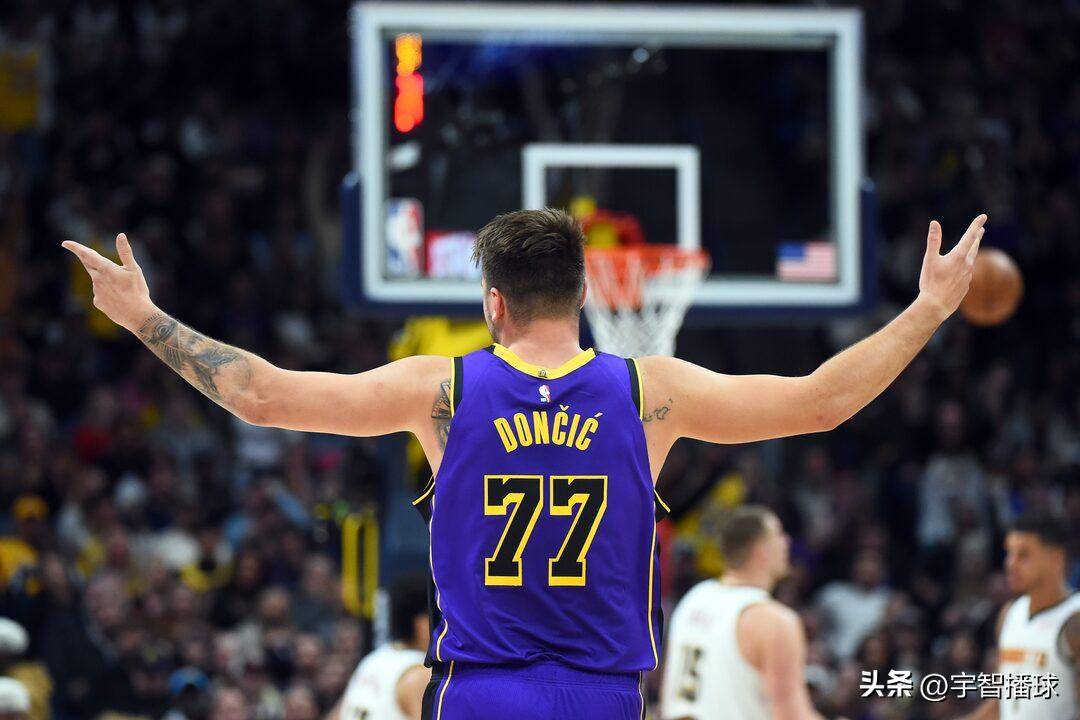 乐鱼体育：凯尔特人队防守策略：如何限制东契奇的节奏变化？的简单介绍